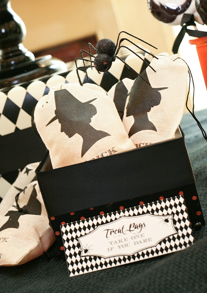 Bewitching witch silhouette muslin bags halloween