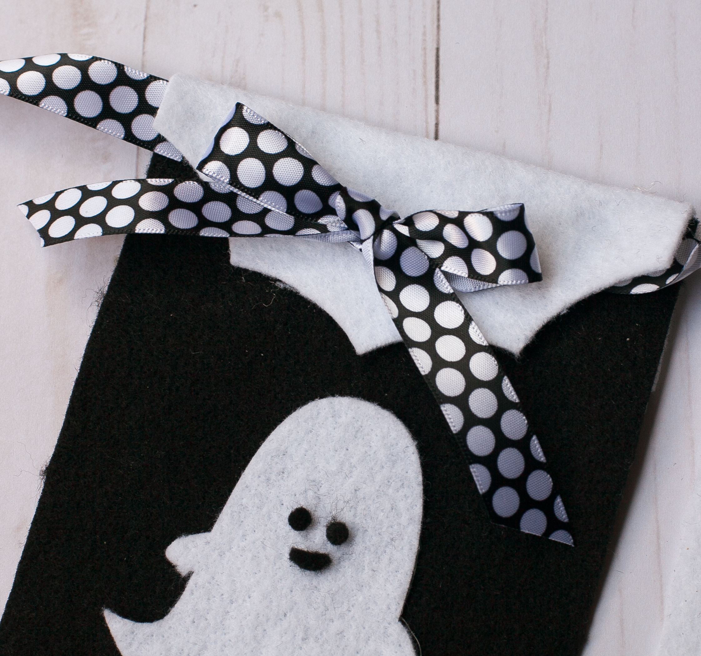 DIY Boo Banner in 10 Minutes - Frog Prince Paperie